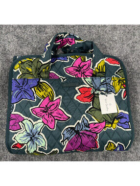 Vera Bradley Emerald Green Quilted Falling Floral Hanging Travel Organizer Bag